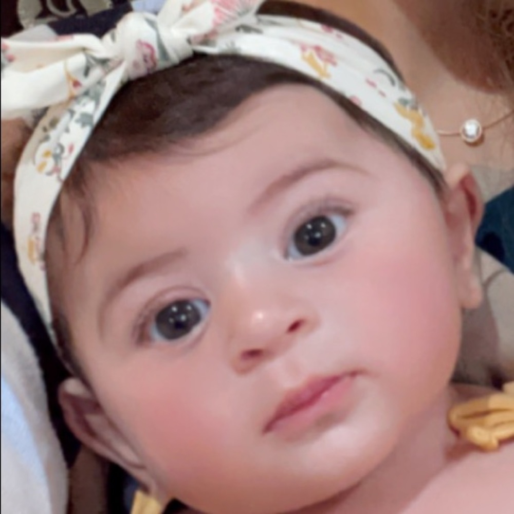 Meet your Posher, Ella